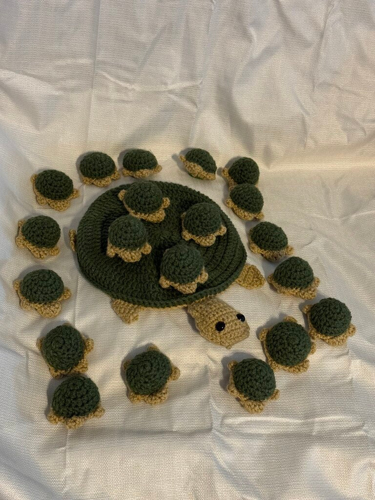 CROCHET TURTLE MEMORY GAME