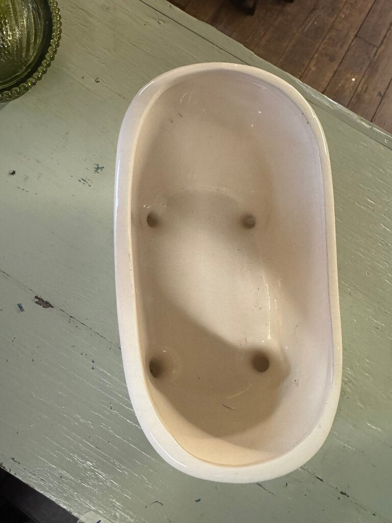 VINTAGE CERAMIC CLAWFOOT BATHTUB PLANTER