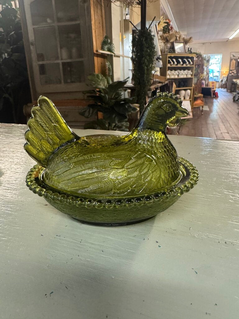 VINTAGE INDIANA GLASS "HEN ON NEST"
