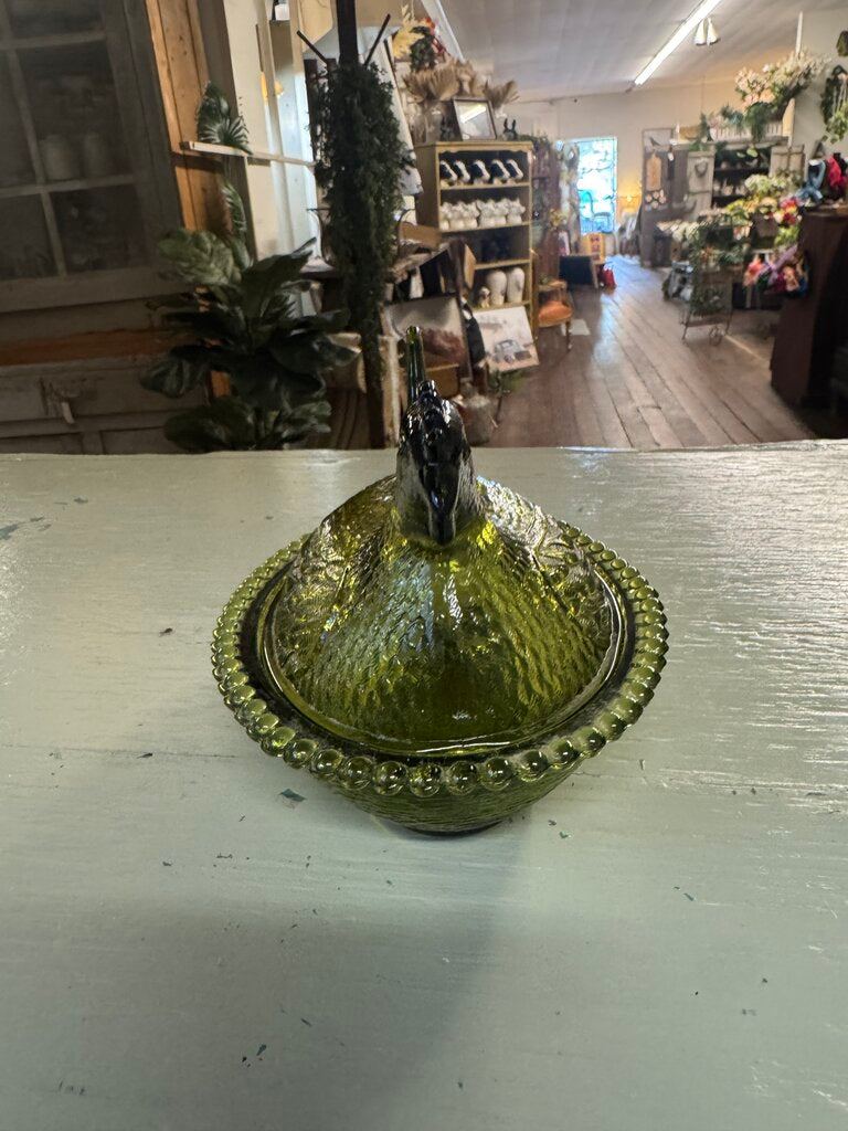 VINTAGE INDIANA GLASS "HEN ON NEST"