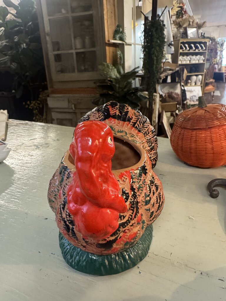VINTAGE TURKEY PLANTER