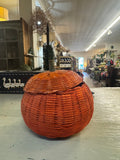 WOVEN PUMPKIN LIDDED BASKET