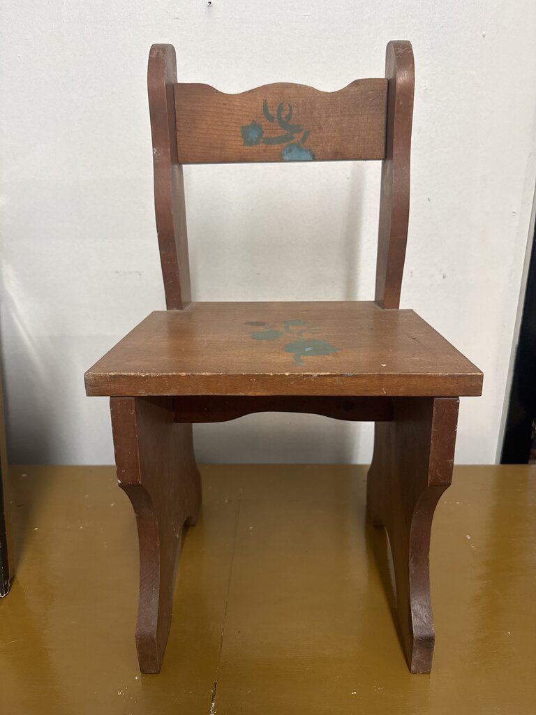 VINTAGE CHILD'S WOODEN CHAIR- PRIMITIVE FOLK FLORAL DESIGN