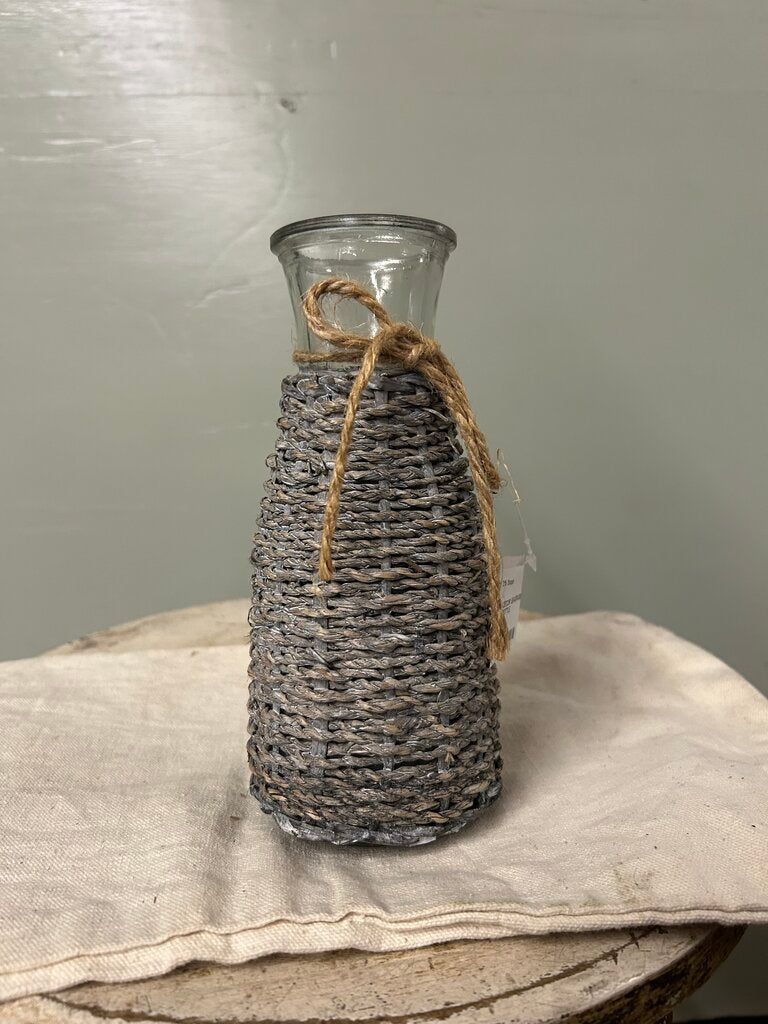 SEAGRASS WRAPPED BOTTLE