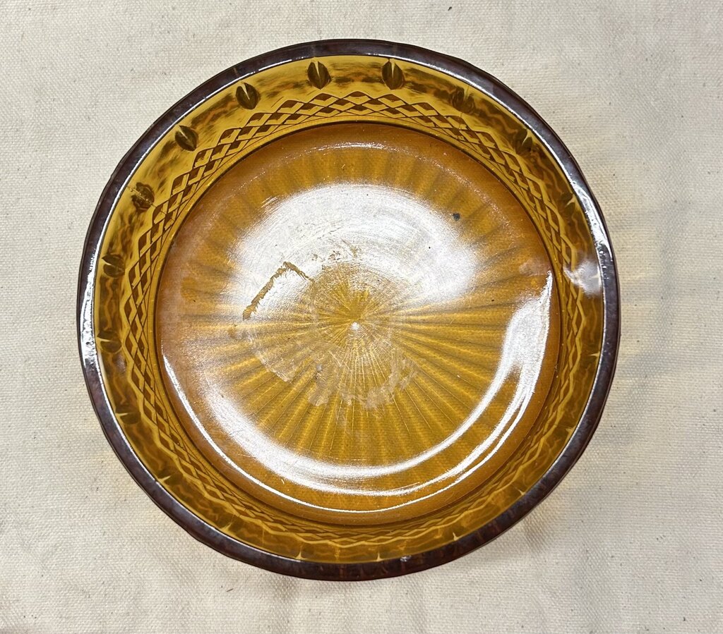 VINTAGE FANCY CUT DESIGN AMBER GLASS CANDY DISH