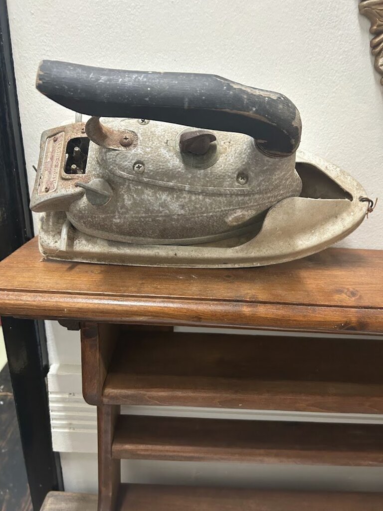 STEAM-O-MATIC ELECTRIC STEAM IRON