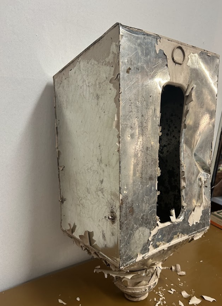 VINTAGE HOOSIER FLOUR SIFTER
