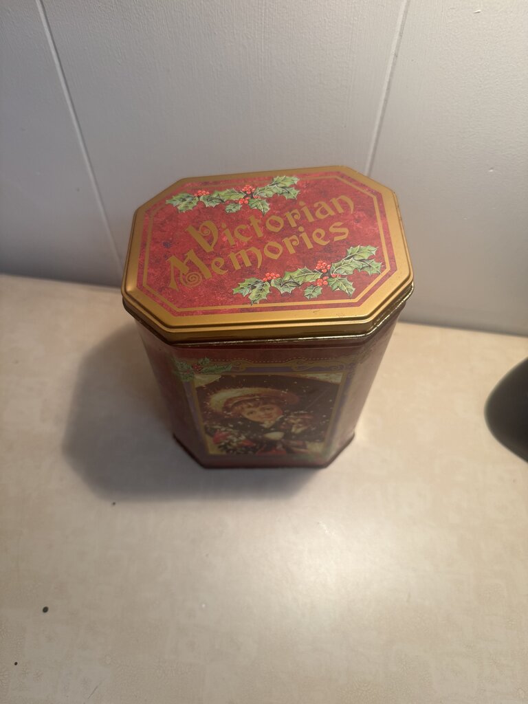 VINTAGE HOLIDAY TIN/CANISTER