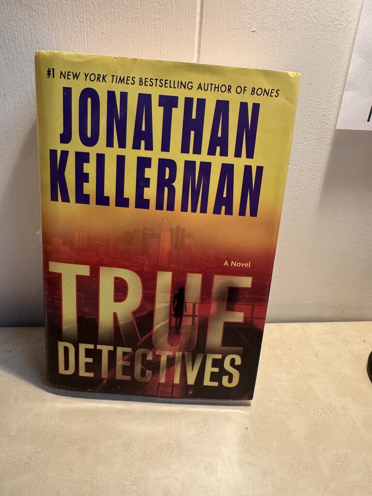 TRUE DETECTIVES
