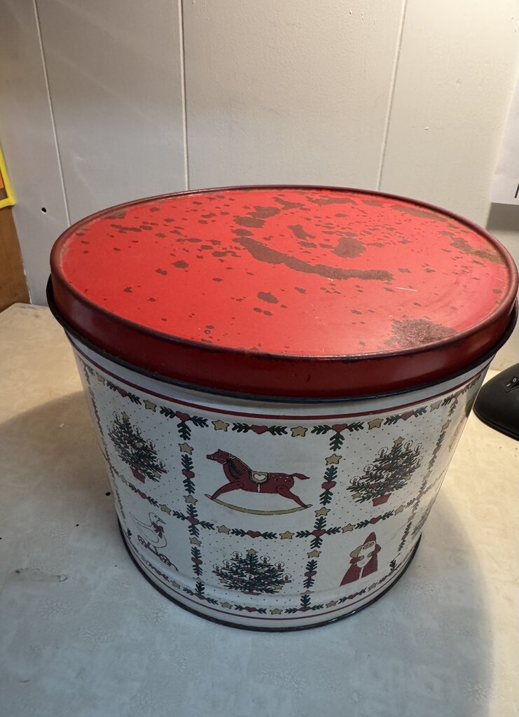 VINTAGE RETRO TEDDY BEAR CHRISTMAS TIN CAN