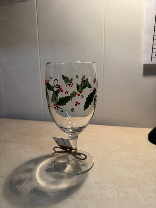 CHRISTMAS HOLY WINE GLASS