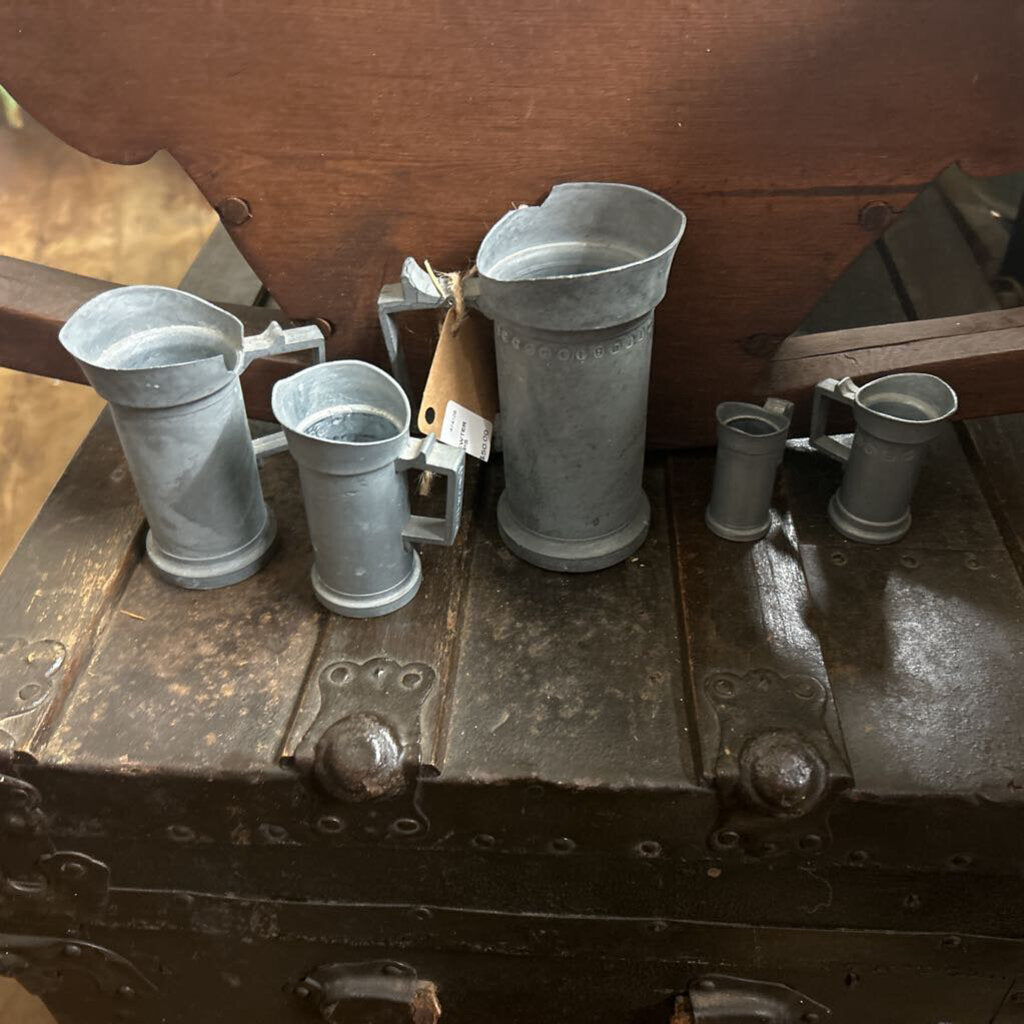 SET OF 5 PEWTER TANKARD MEASURING CUPS