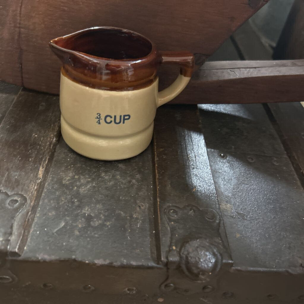 MEASURING CUP 3/4