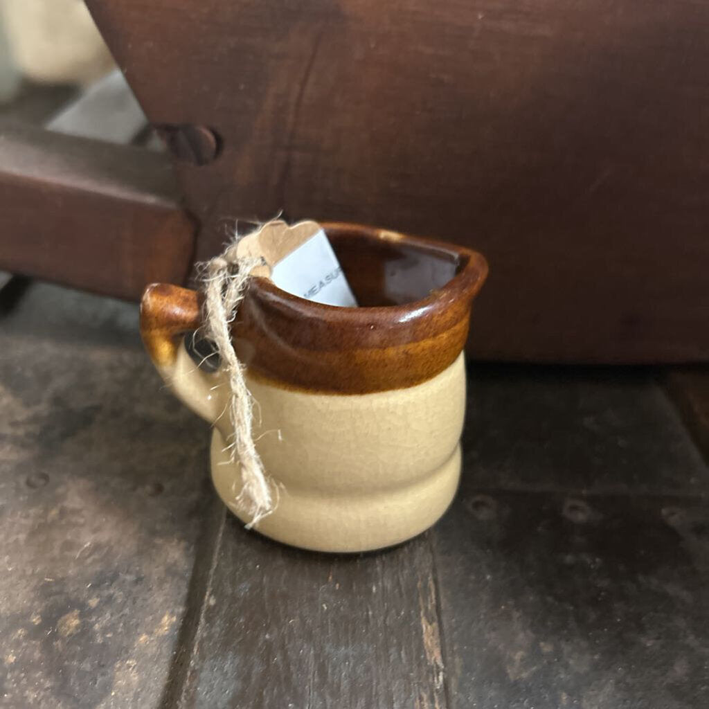 MEASURING CUP 1/4