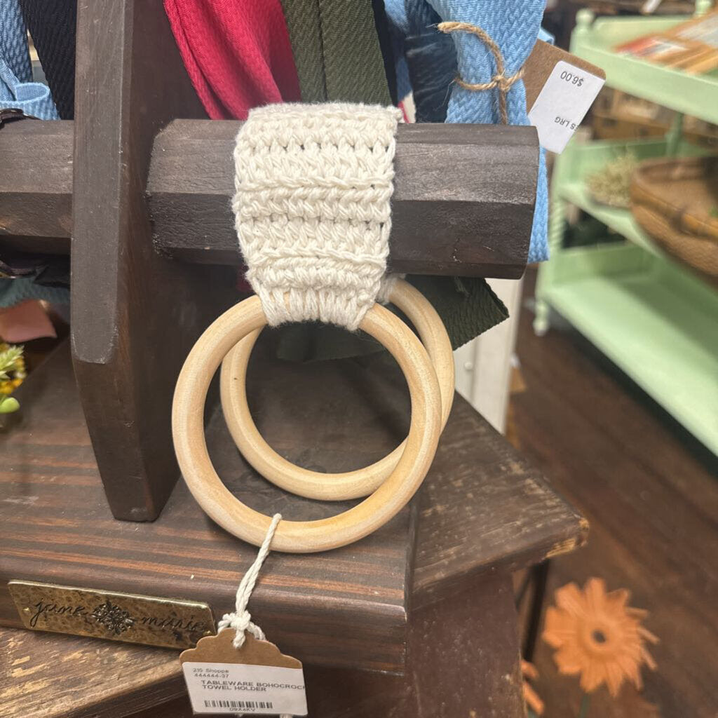 BOHOCROCHET TOWEL HOLDER