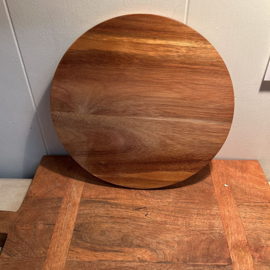 WOODEN RISER