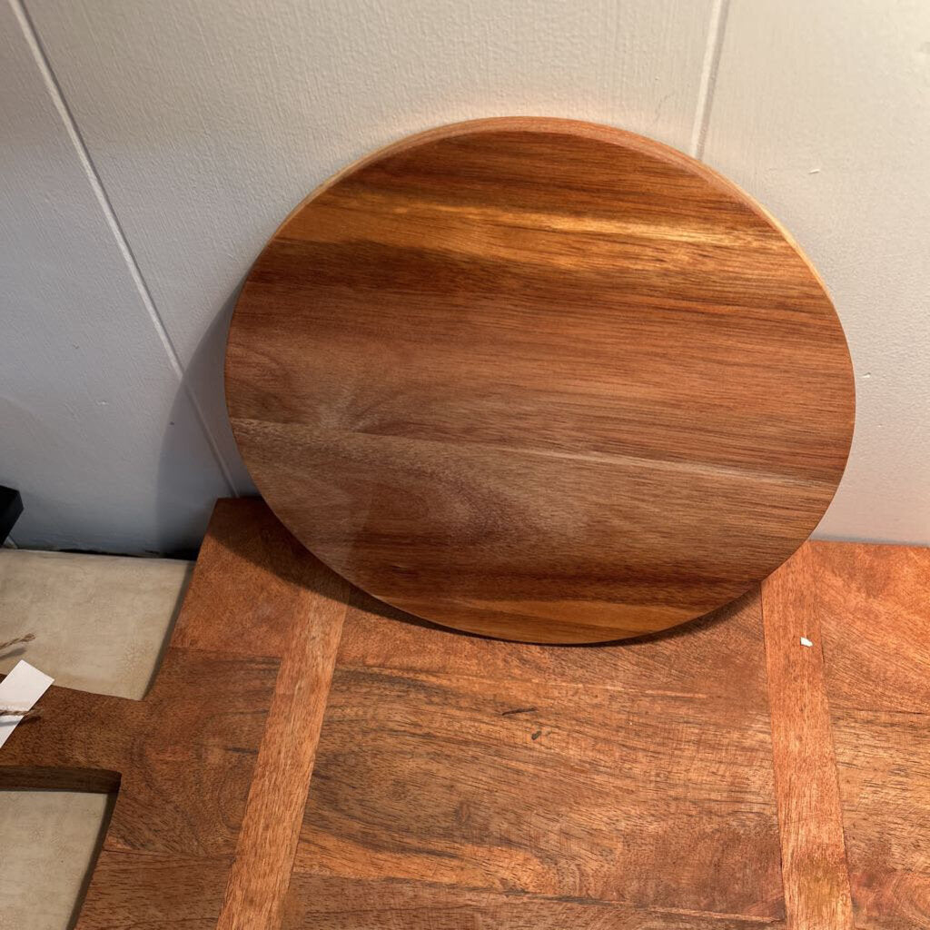 WOODEN RISER