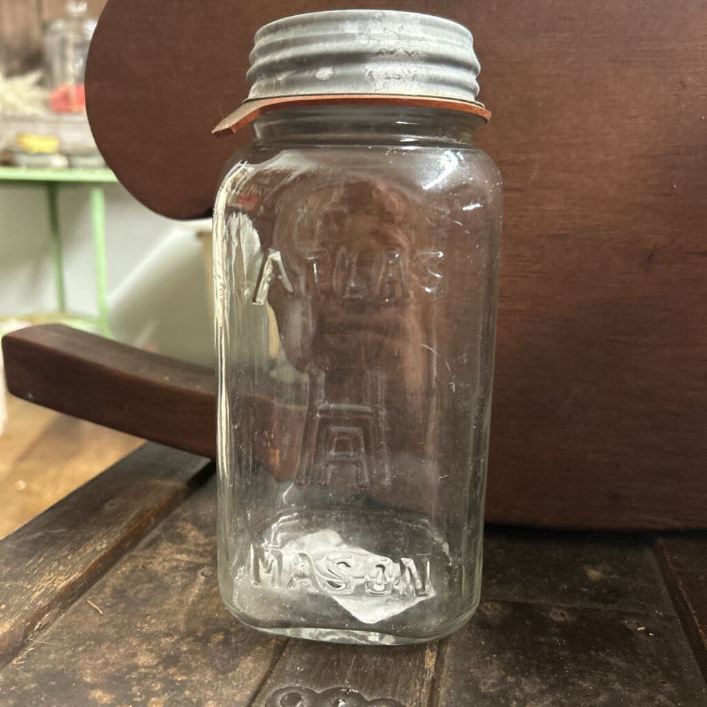 ATLAS MASON GLASS CANNING JAR WITH LID