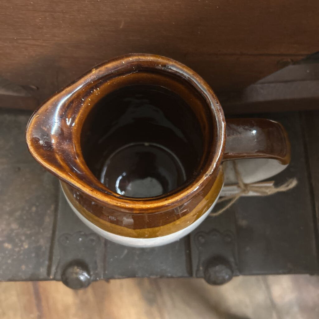 VINTAGE POTTERY PITCHER