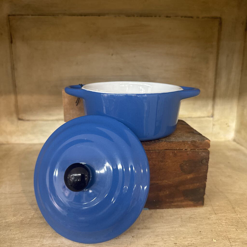 MINI BAKER WITH BLACK BUTTON LID BLUE