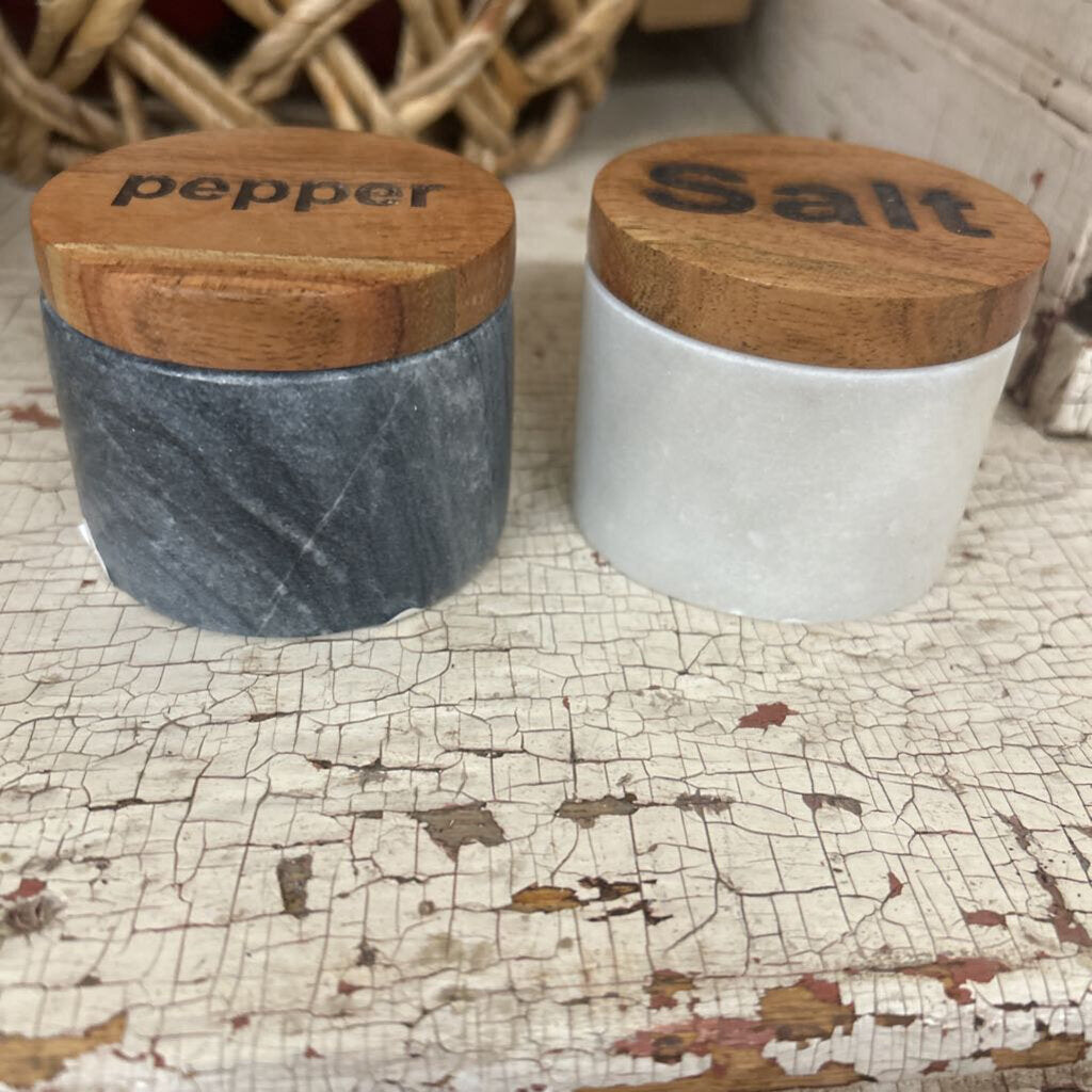 SALT AND PEPPER MARBLE CELLARS WITH LIDS