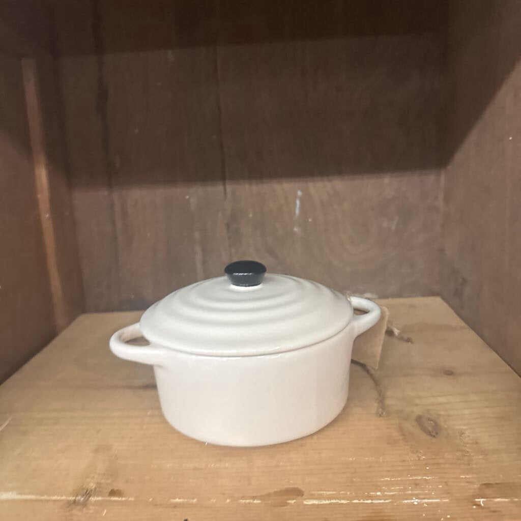 CREAM MINI BAKER WITH LID 1 CUP