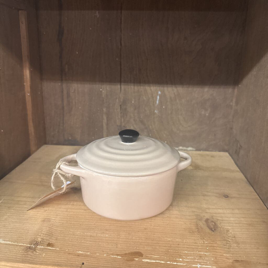 TAN MINI BAKER WITH LID 1 CUP