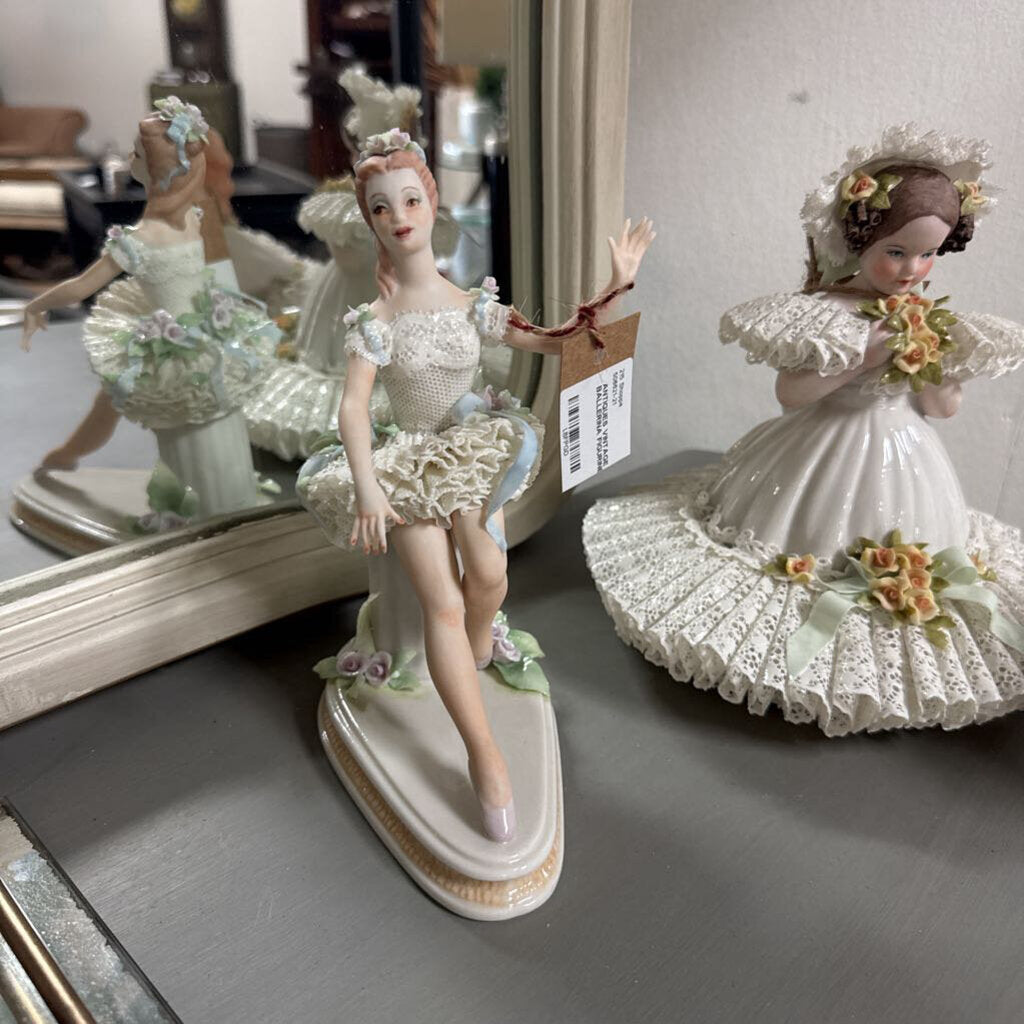 VINTAGE PORCELIAN BALLERINA FIGURINE