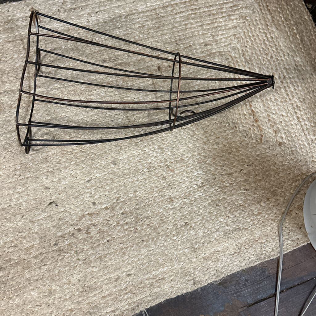 METAL CORNUCOPIA LRG