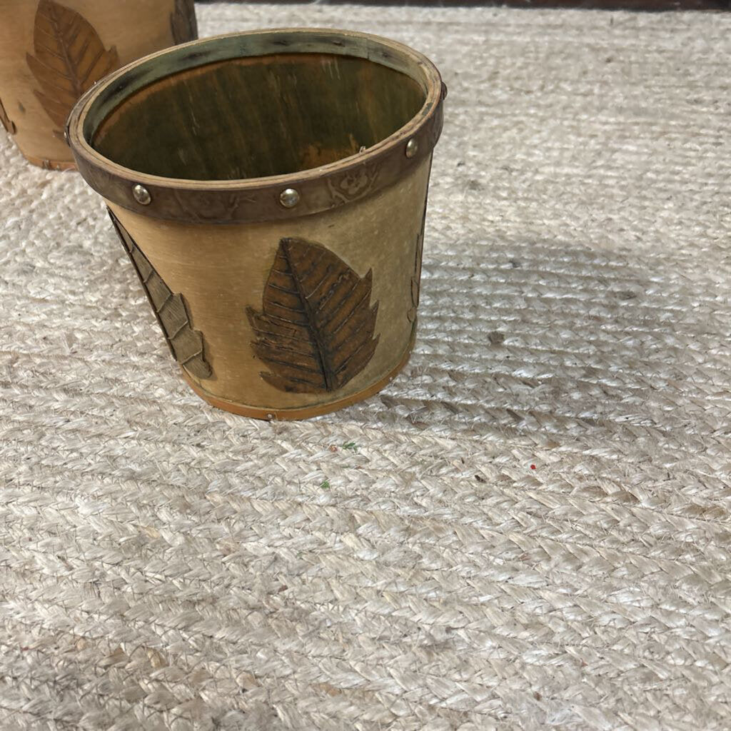 MED LEAF BUCKET