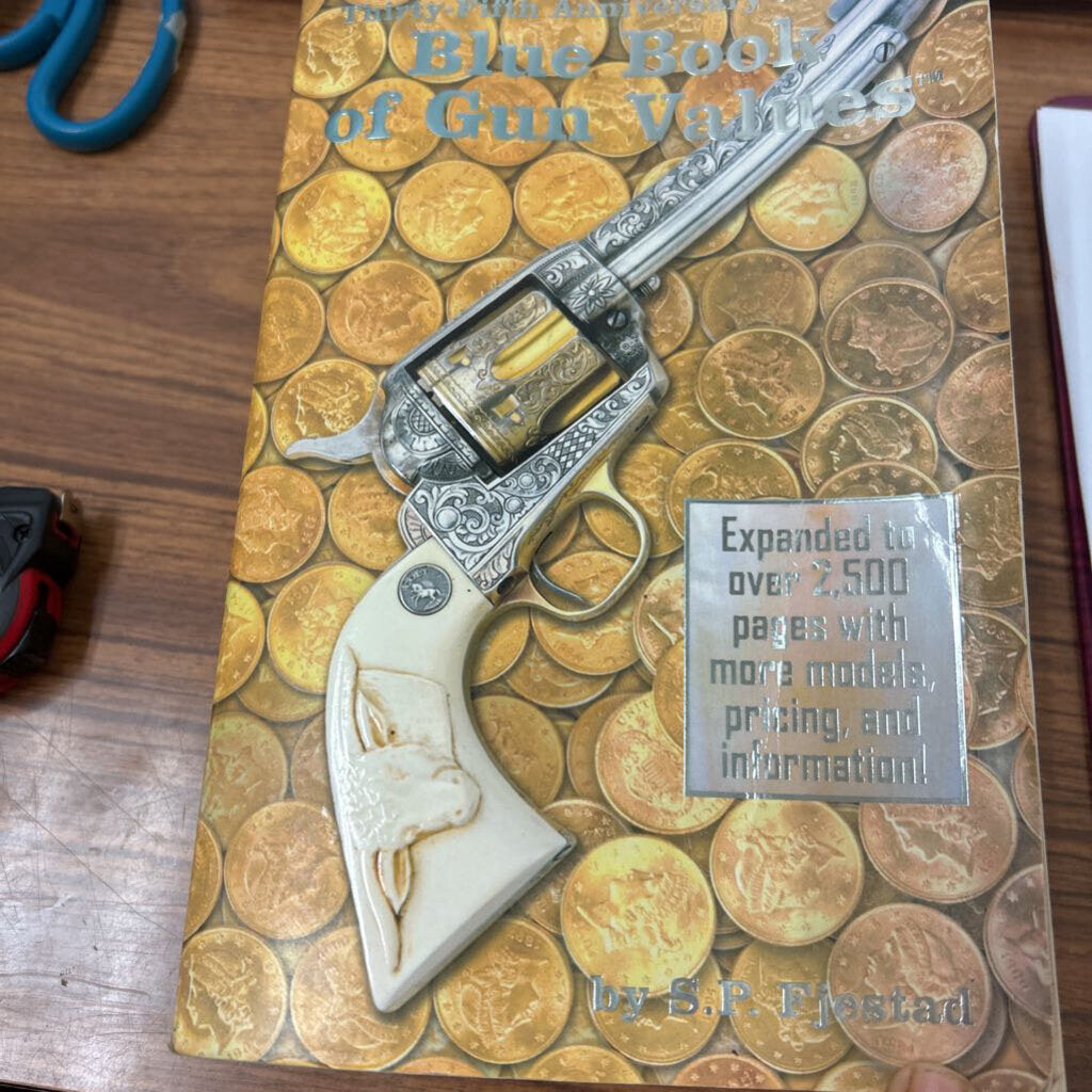 BLUE BOOK OF GUN VALUES