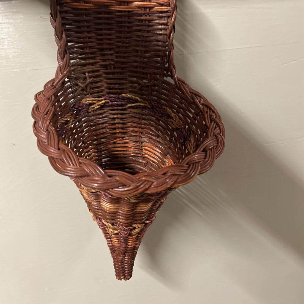 HORN OF PLENTY CORNUCOPIA BASKET