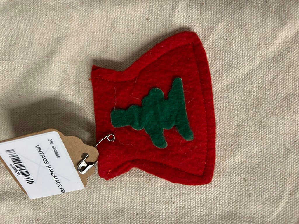 VINTAGE HANDMADE FELT BAGS