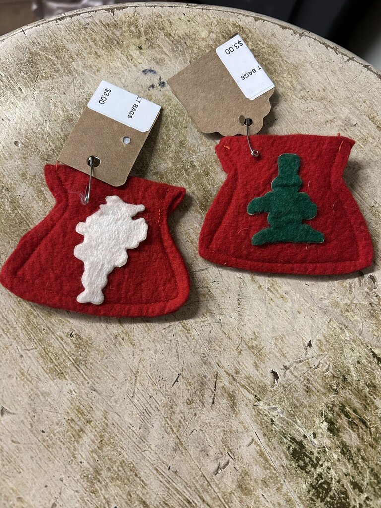 VINTAGE HANDMADE FELT BAGS