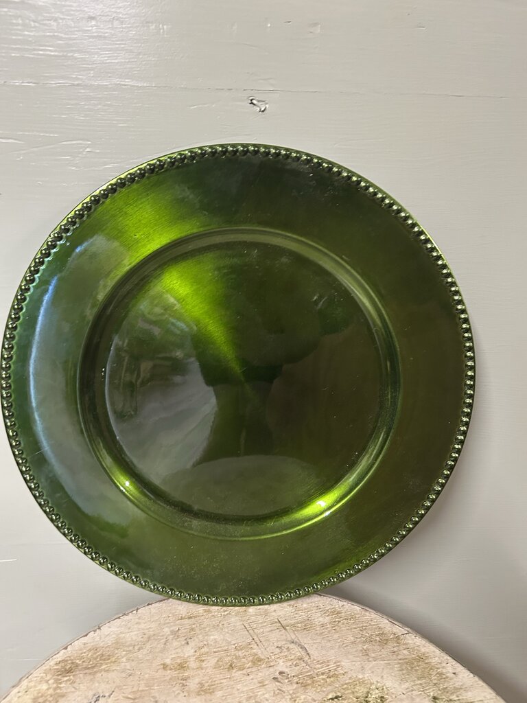 CHARGER PLATE GREEN WITH BEADED EDGE