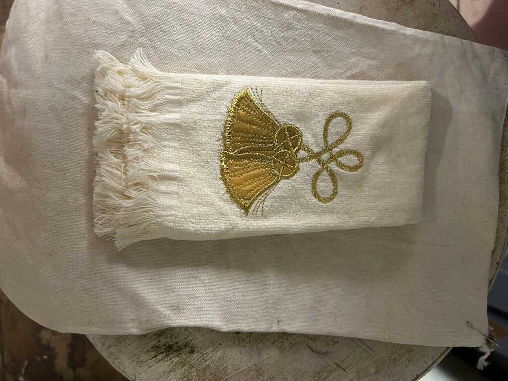 FINGER TIP TOWEL