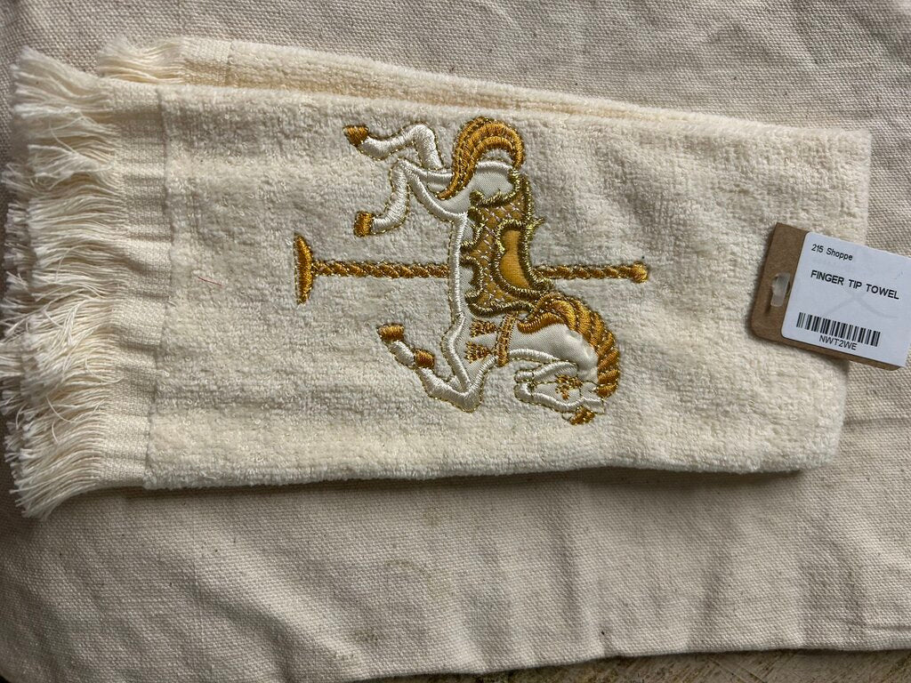 FINGER TIP TOWEL