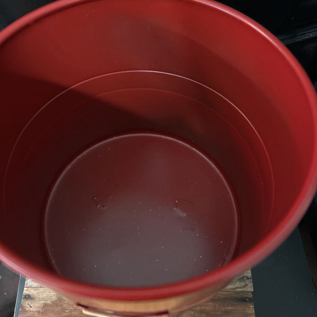 LRG ROUND SANTA PLANTER