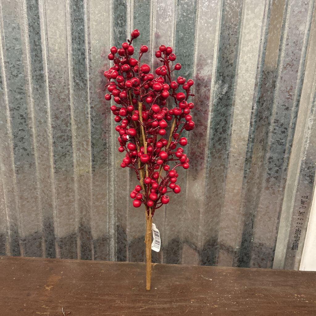 RED BERRY PICK 15.5"