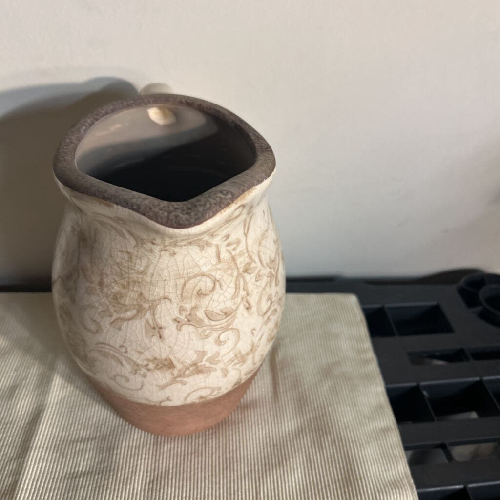 CREAM/BROWN PITCHER