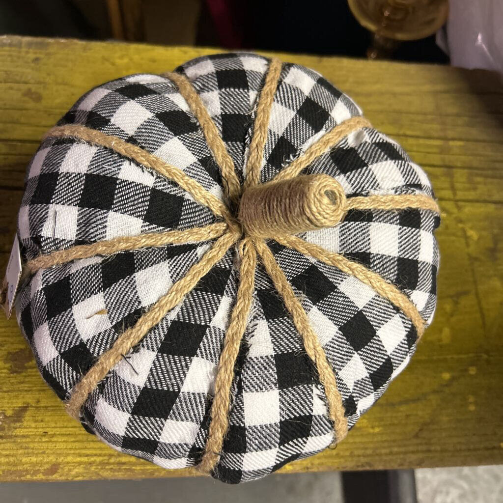 PLAID PUMPKIN