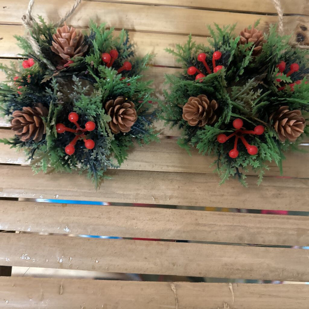 3" FAUX FERN, PINECONE AND RED BERRY MINI CANDLE RING