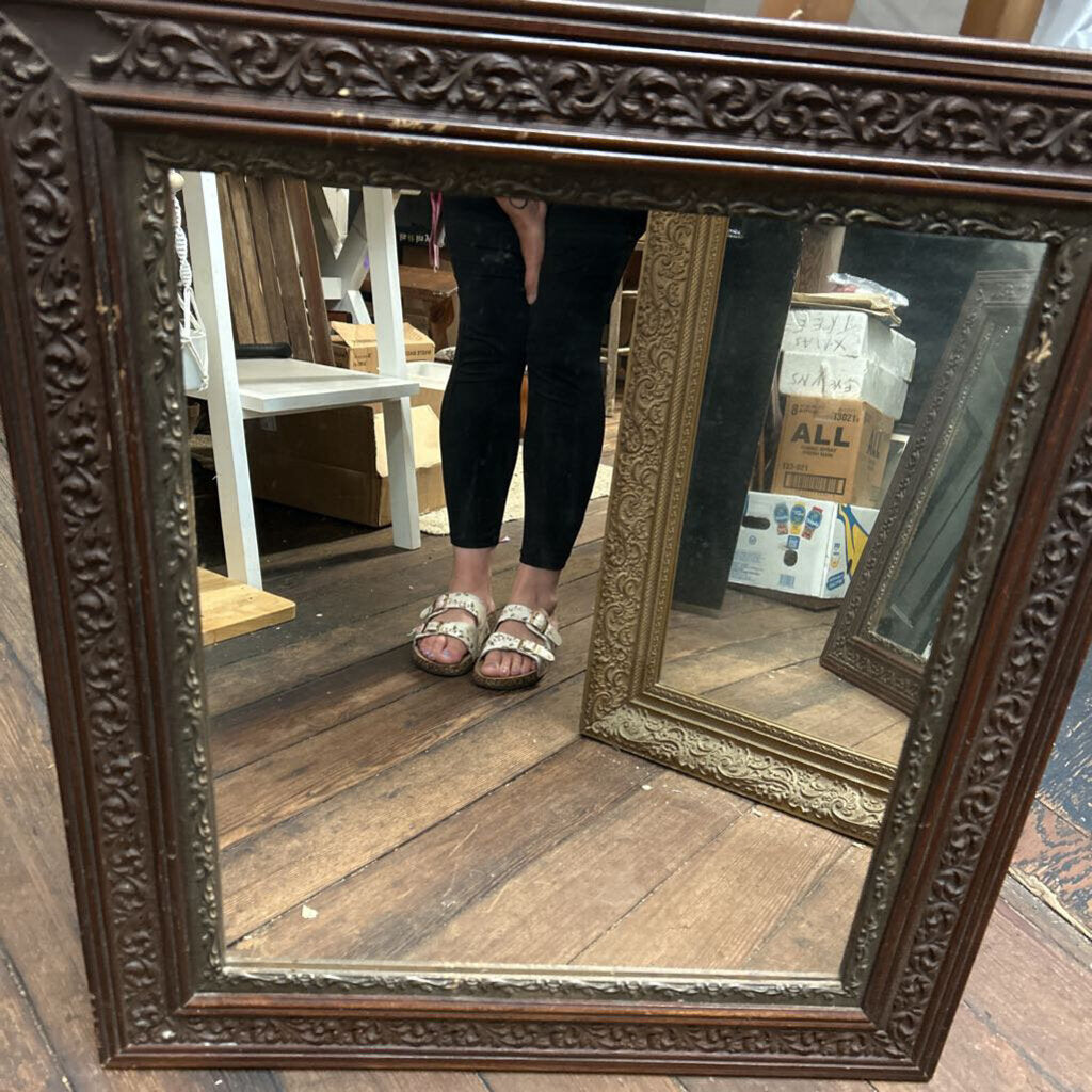 VINTAGE WOODCARVED MIRROR