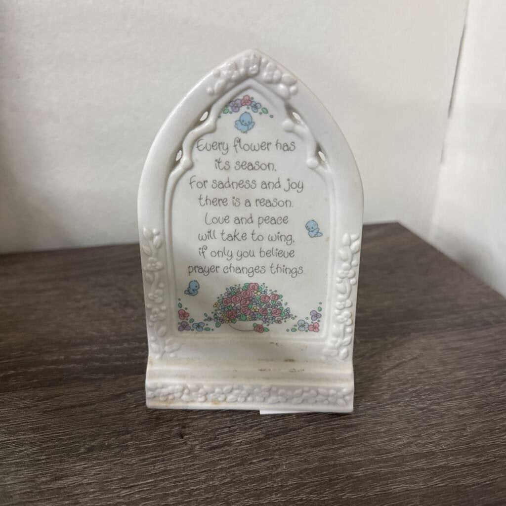 PRECIOUS MOMENTS DECOR