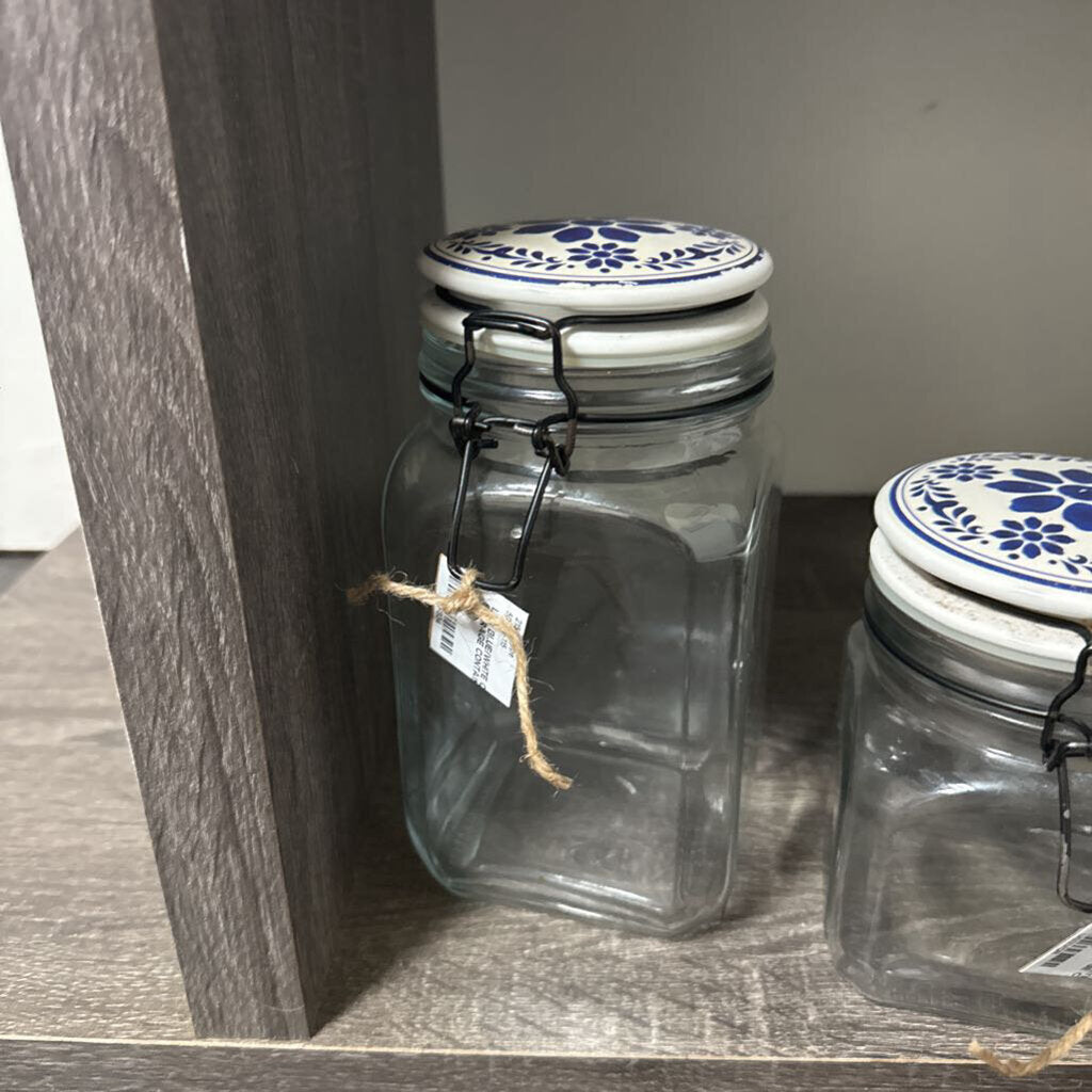 LRG BLUE/WHITE CLAMP STORAGE CONTAINER