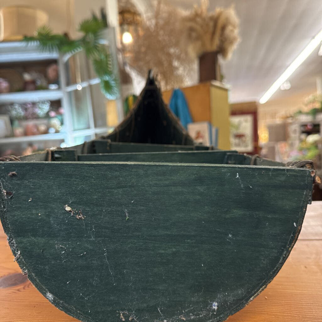 LRG BARK AND WOOD SHELF