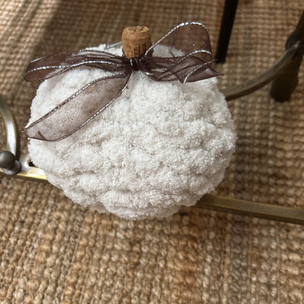 MED PUMPKIN