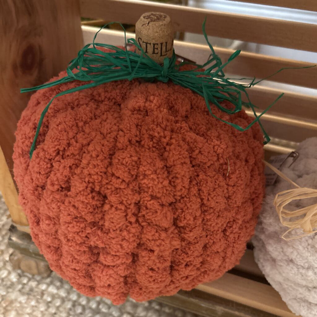 LRG PUMPKIN
