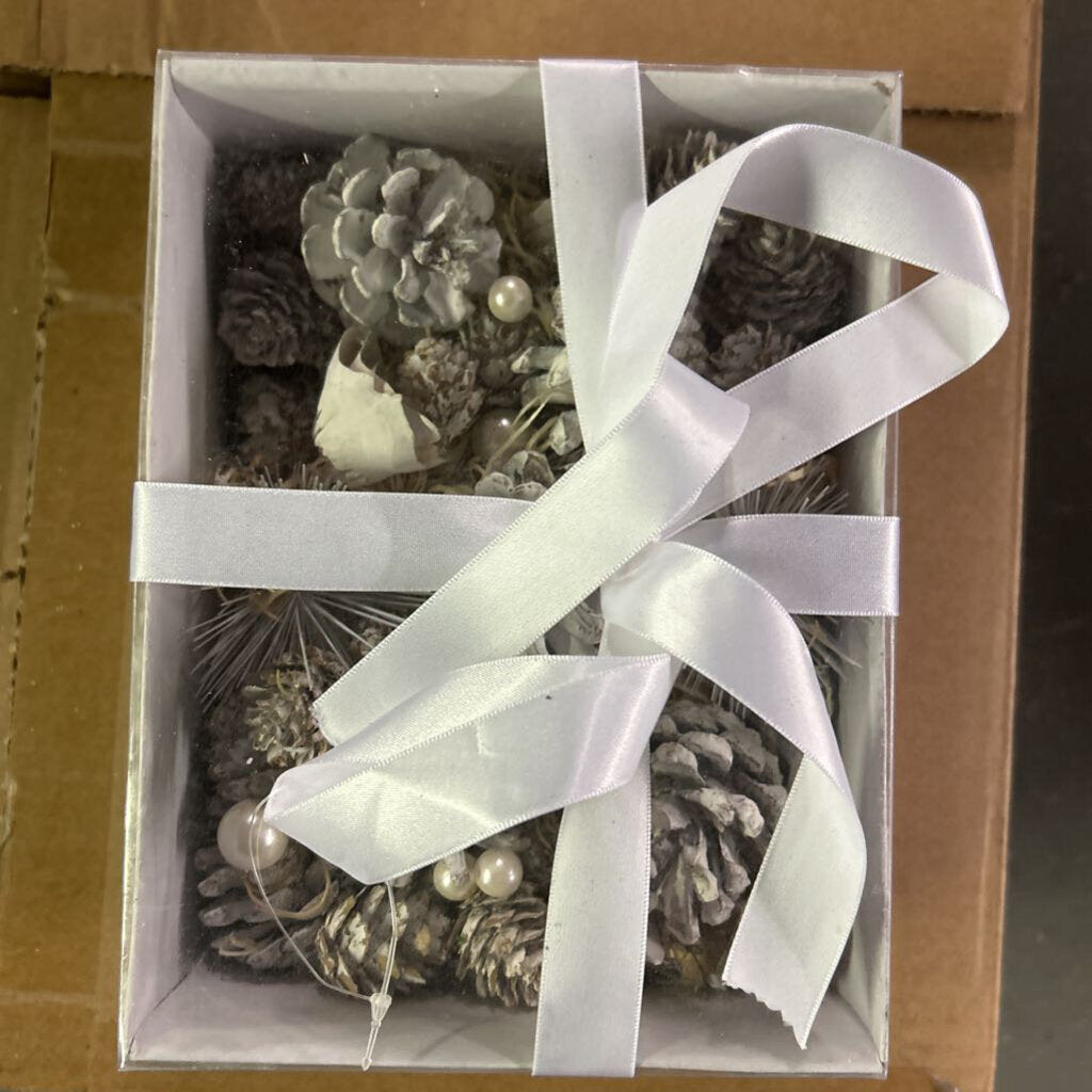 PINECONES