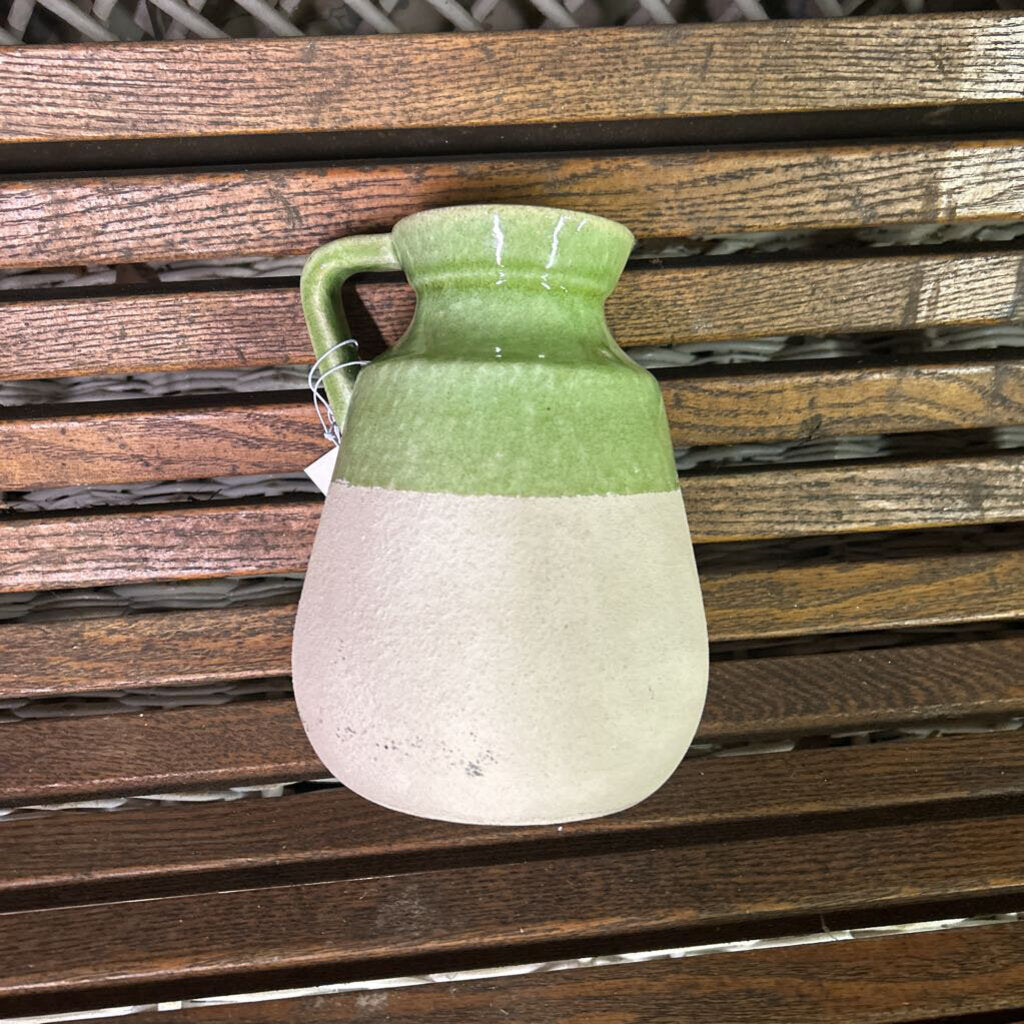 CREAM/GREEN JUG
